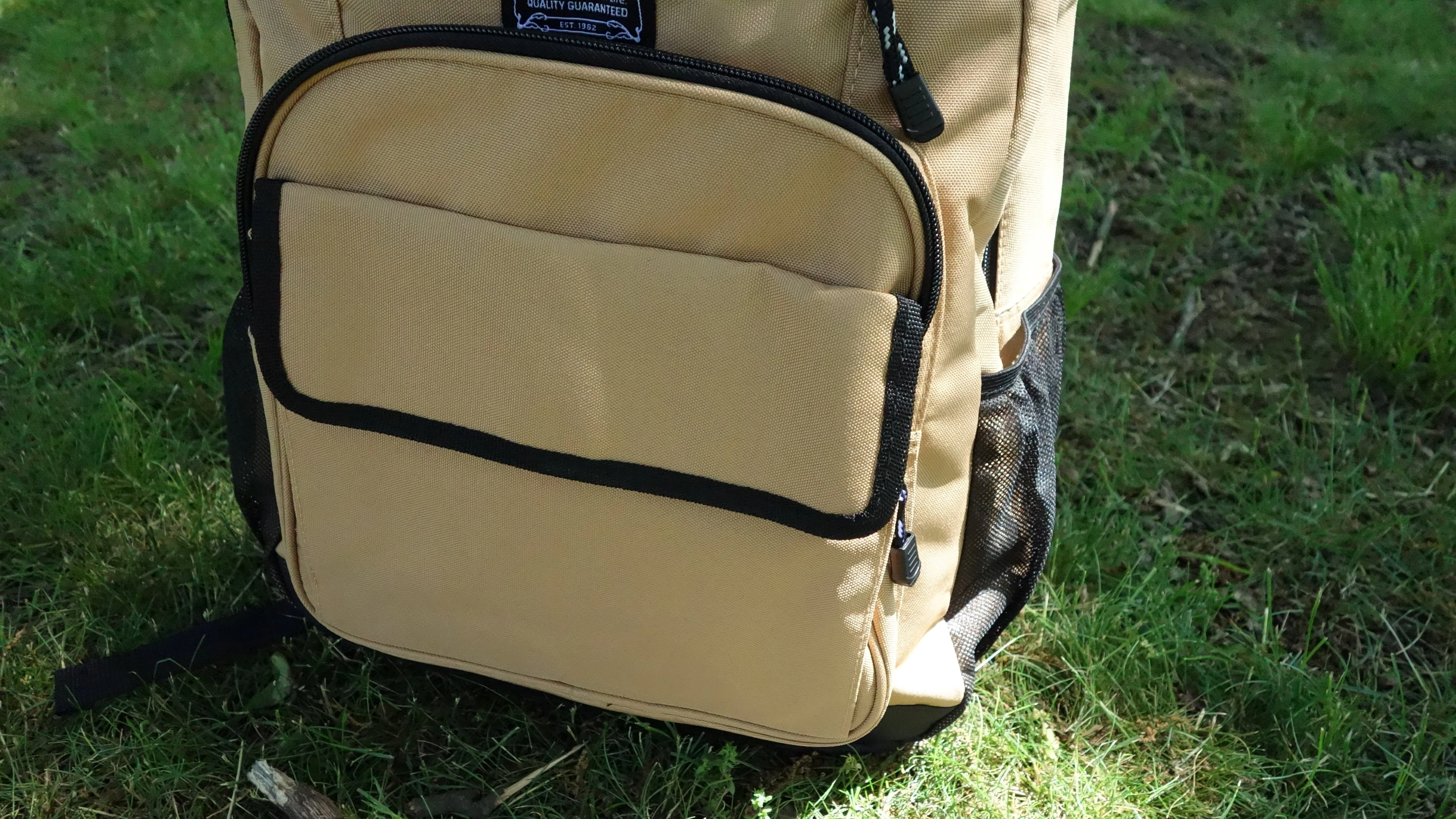 Basic Tech Backpack