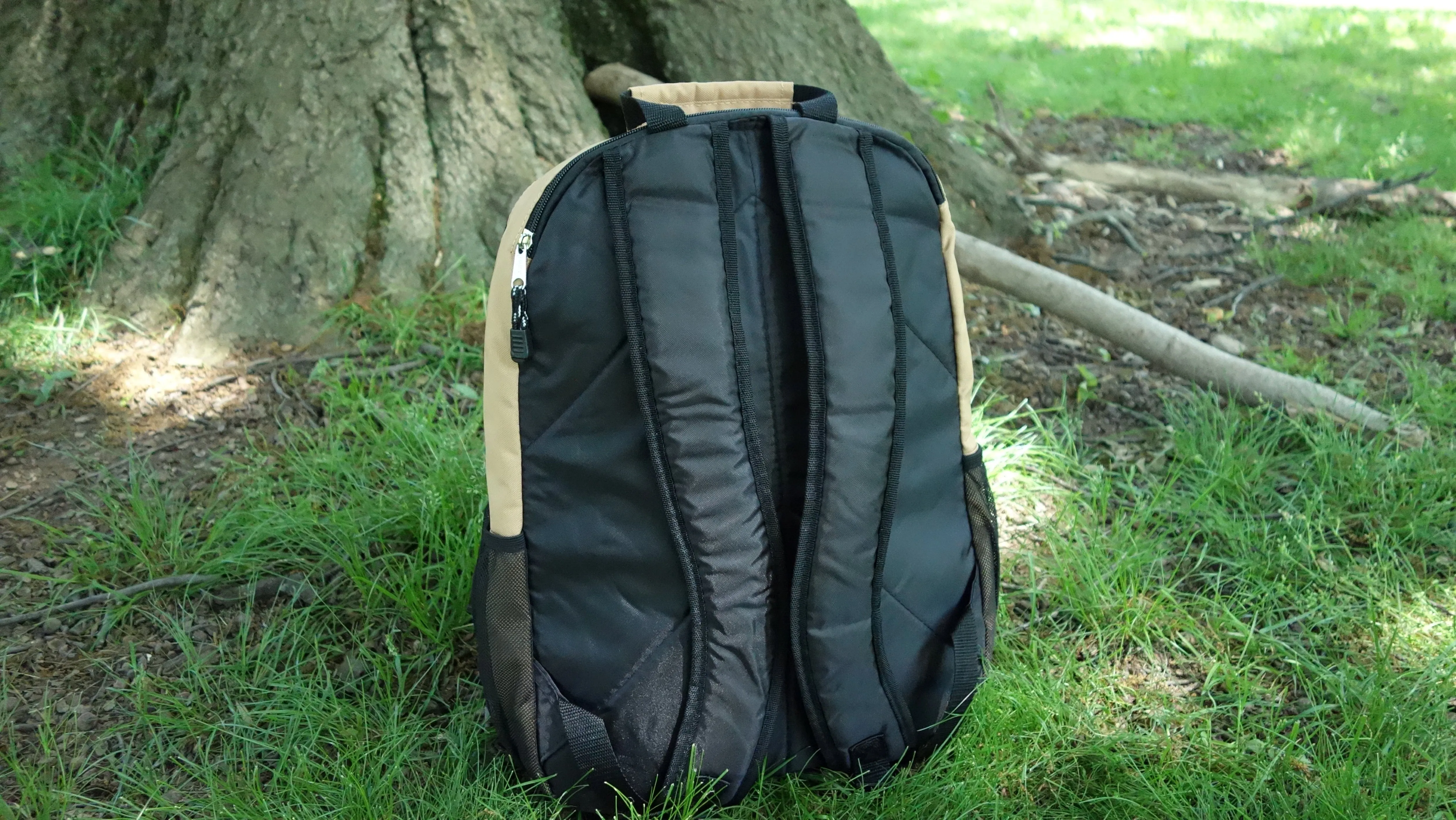 Basic Tech Backpack