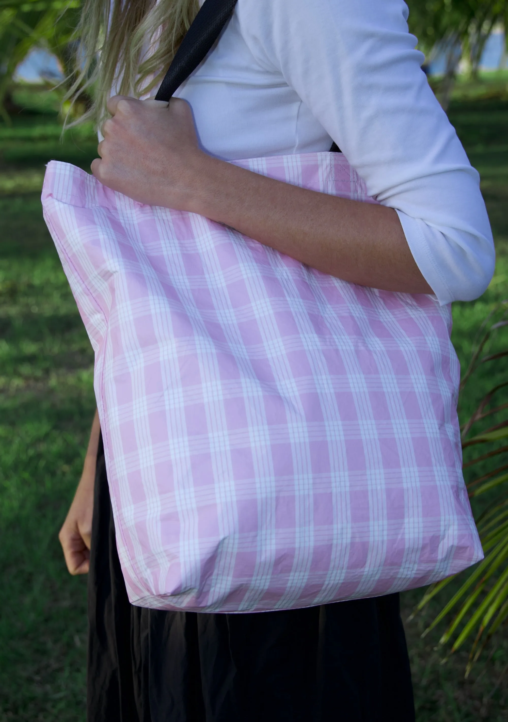 Hawaii Tote Lineart Ballerina & Palaka Pale Pink (Reversible)