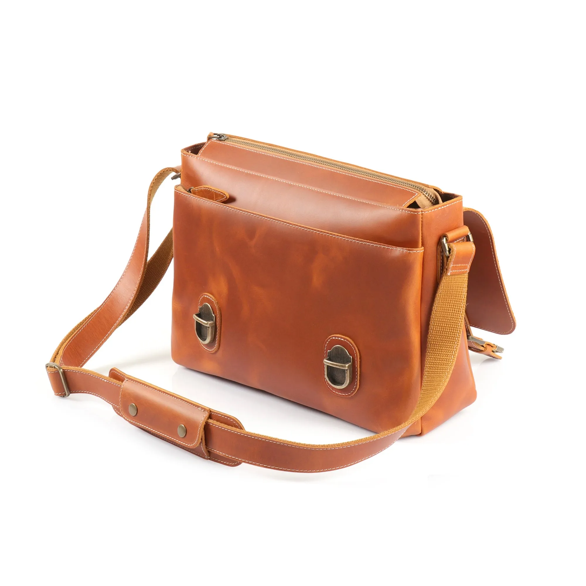 Plume Leather Messenger Bag